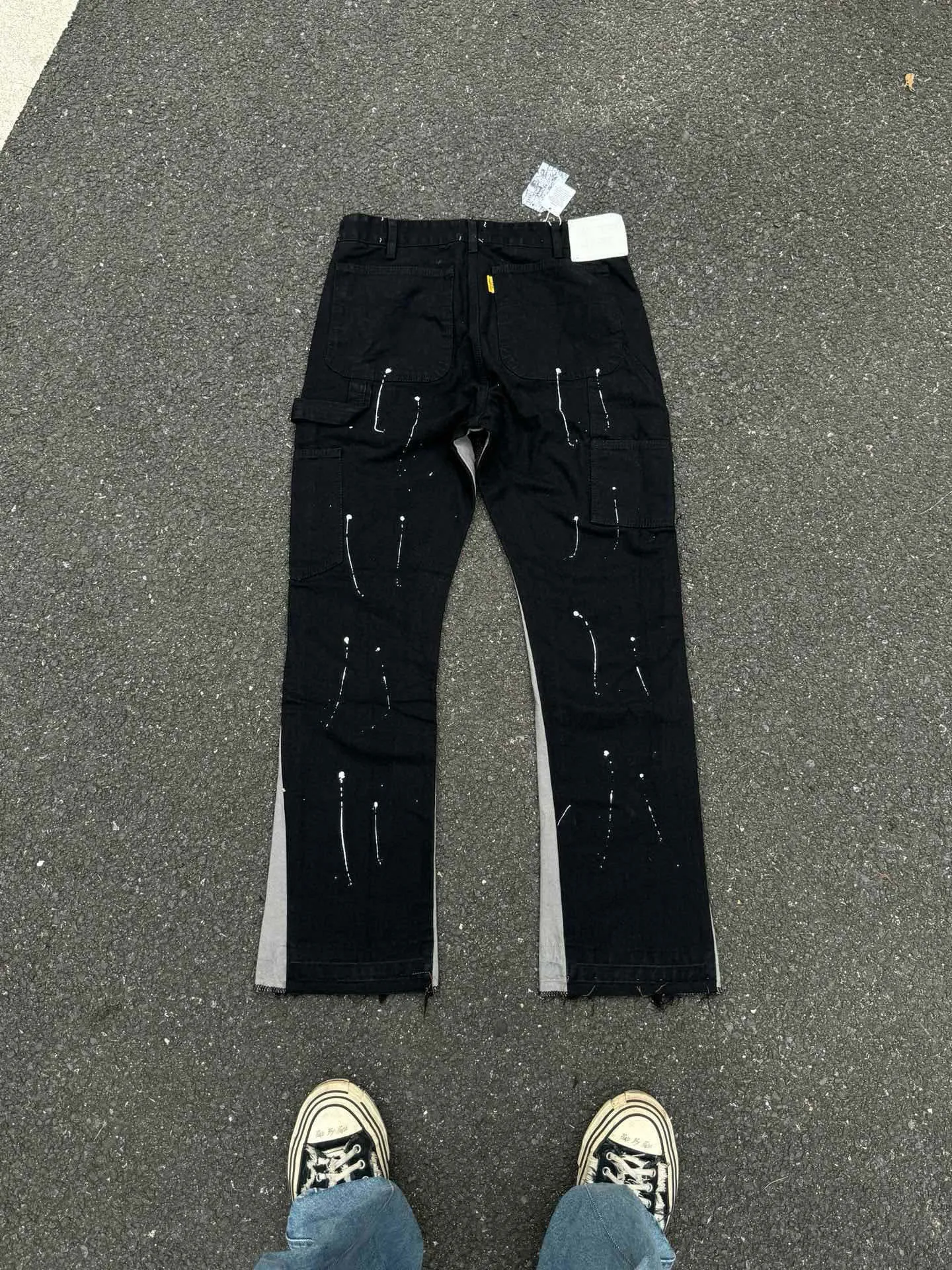 -Size upper body P220#G33 GALLERY DEPT. Spliced ​​washed retro jeans for men and women, high street splash-ink pants, micro-flared casual trousers, trendy couple, same style. Color: black. Size: S-XXL (corresponding to 28-36)